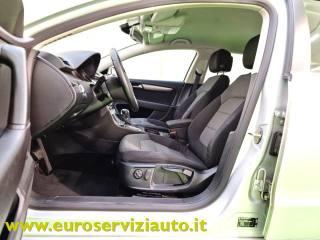 VOLKSWAGEN Passat usata 30