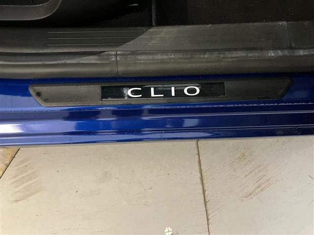 RENAULT Clio usata 26
