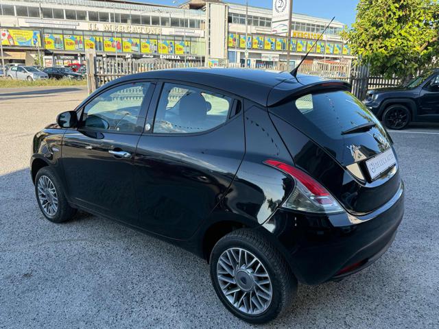 LANCIA Ypsilon usata, con ESP