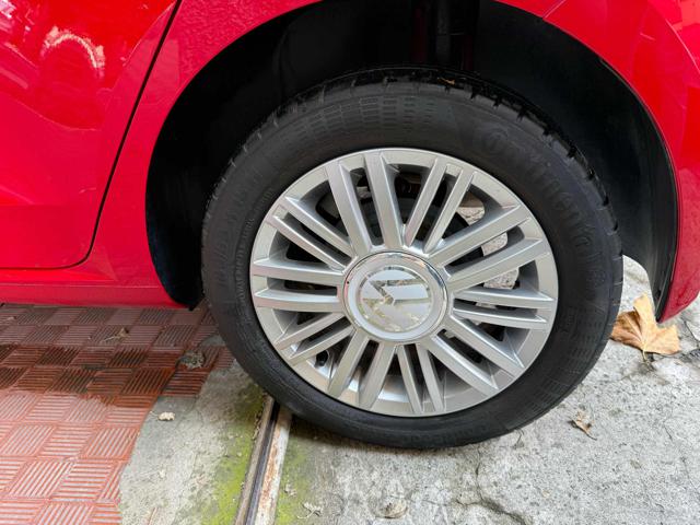 VOLKSWAGEN up! usata, con Bluetooth
