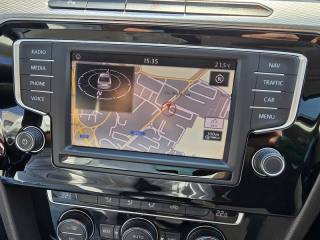 VOLKSWAGEN Passat usata, con Servosterzo