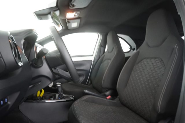 TOYOTA Aygo X usata 2