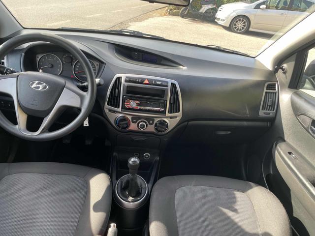 HYUNDAI i20 usata, con Airbag testa