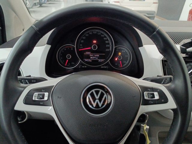 VOLKSWAGEN up! usata, con Controllo elettronico della corsia