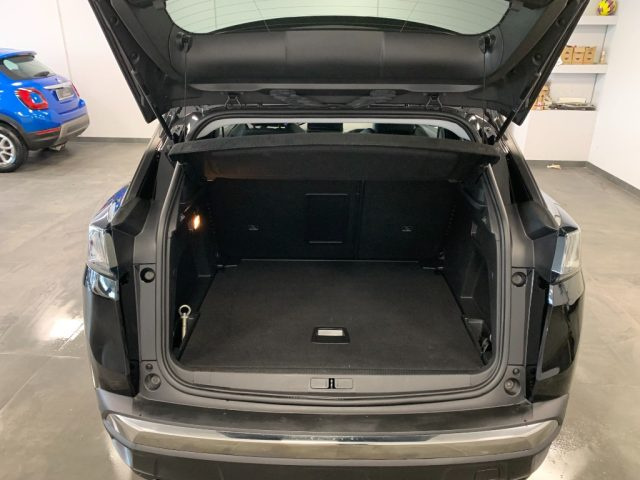 PEUGEOT 3008 usata, con Luci diurne LED