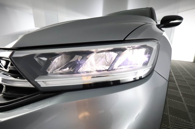 VOLKSWAGEN T-Roc usata 13