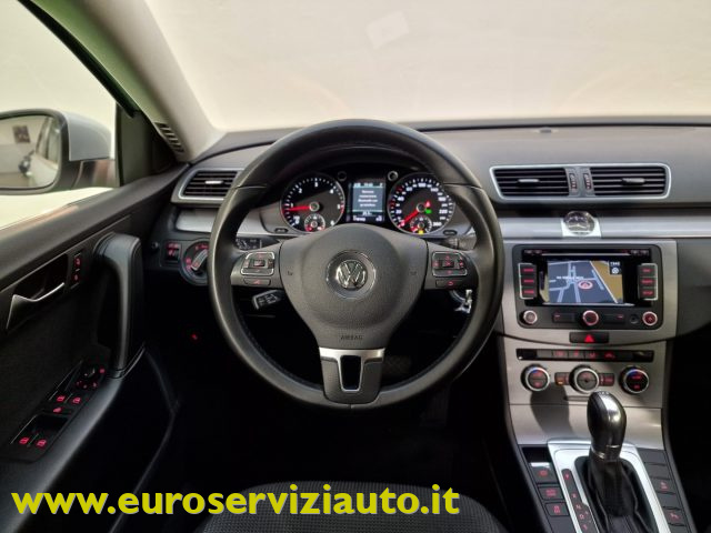 VOLKSWAGEN Passat usata, con Bluetooth