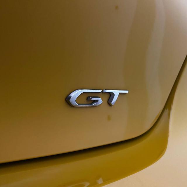 PEUGEOT 208 usata, con Sensori di parcheggio anteriori