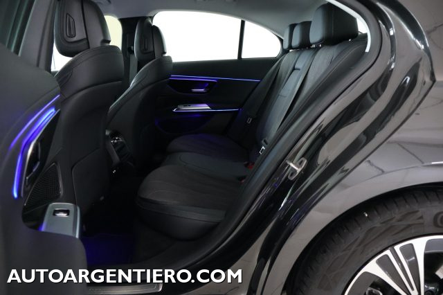 MERCEDES-BENZ E 220 usata, con Fari direzionali