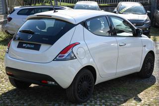 LANCIA Ypsilon usata, con Autoradio