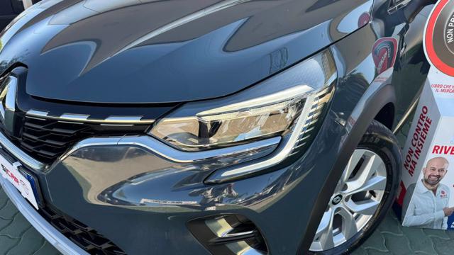 RENAULT Captur usata, con Autoradio digitale