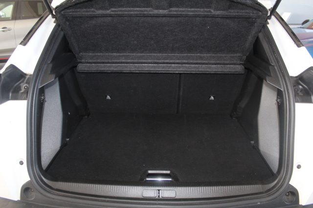 PEUGEOT 2008 usata, con Climatizzatore