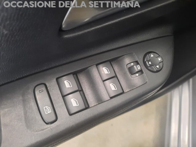 OPEL Corsa usata, con Controllo trazione