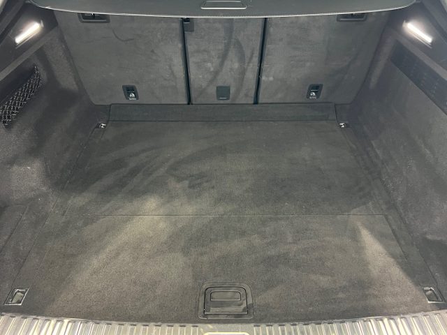 AUDI Q8 usata, con Controllo automatico clima