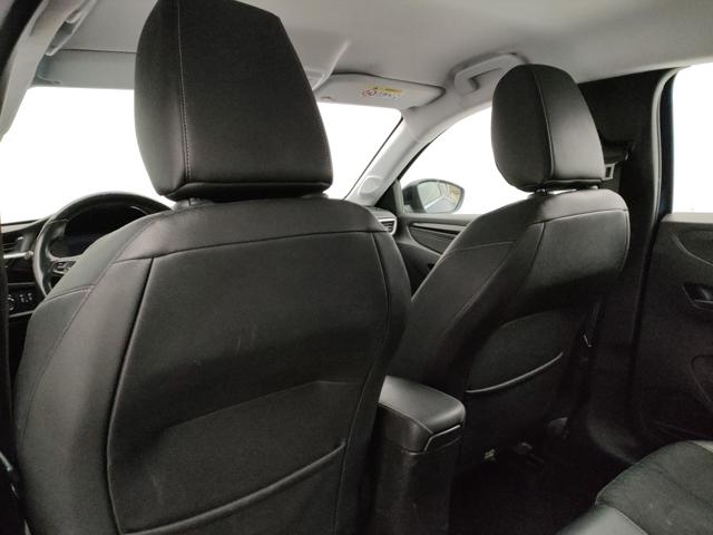 OPEL Corsa usata, con USB