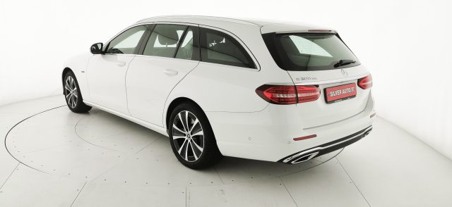 MERCEDES-BENZ E 300 usata, con Controllo elettronico della corsia