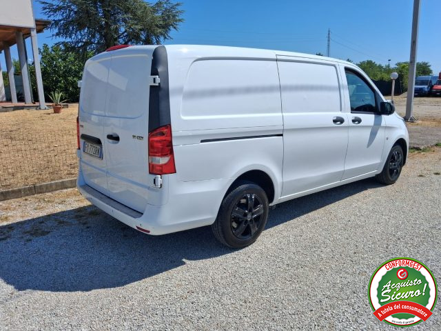 MERCEDES-BENZ Vito usata, con Airbag
