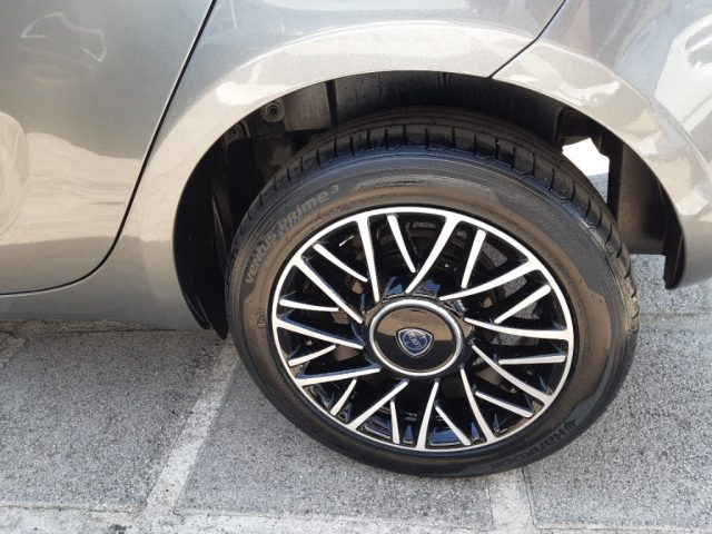 LANCIA Ypsilon usata, con Specchietti laterali elettrici
