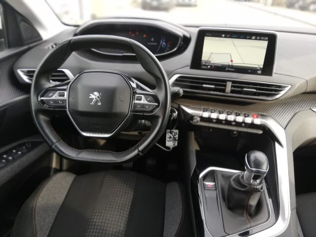 PEUGEOT 5008 usata, con Fendinebbia