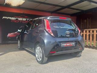 TOYOTA Aygo usata, con Autoradio