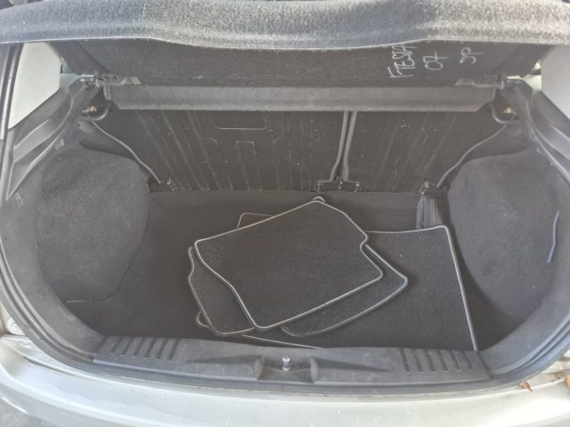 FORD Fiesta usata, con Sensore di pioggia