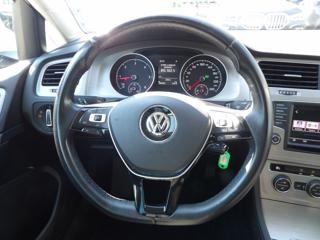 VOLKSWAGEN Golf usata, con Touch screen