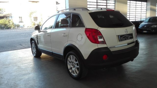 OPEL Antara usata, con USB