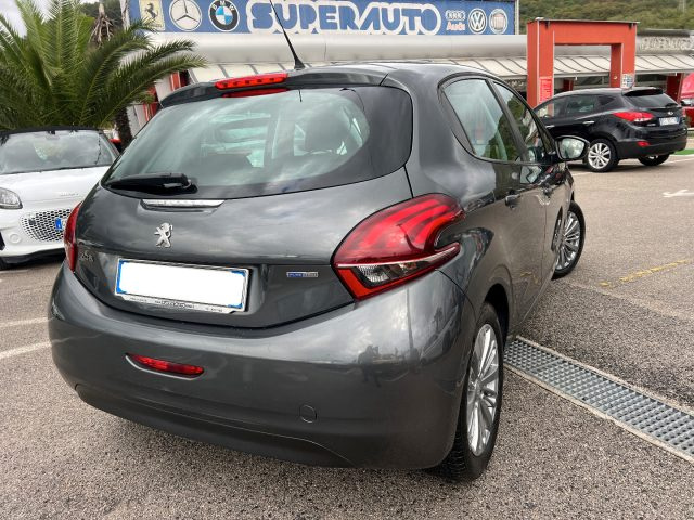 PEUGEOT 208 usata, con Alzacristalli elettrici