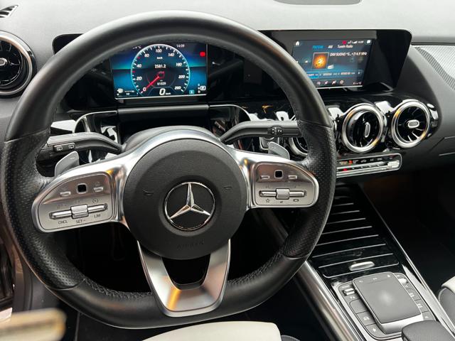 MERCEDES-BENZ GLA 200 usata, con Chiusura centralizzata