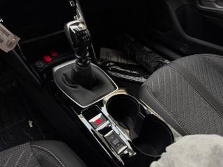 PEUGEOT 2008 usata, con Sensori di parcheggio anteriori