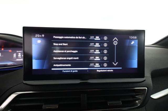 PEUGEOT 3008 usata 16