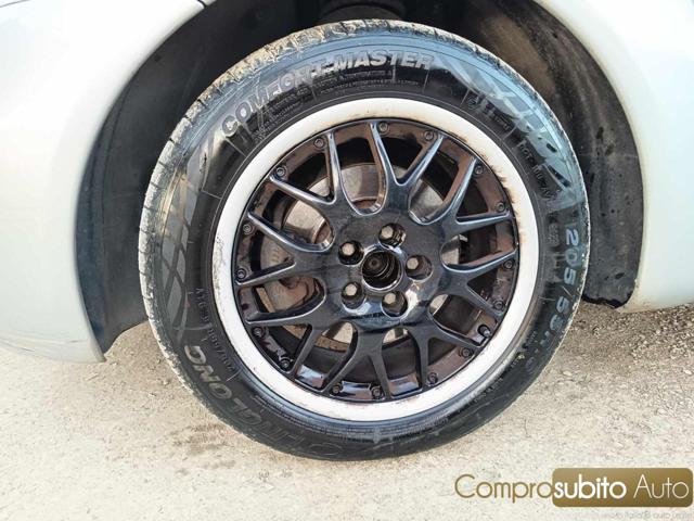 VOLKSWAGEN New Beetle usata, con Specchietti laterali elettrici