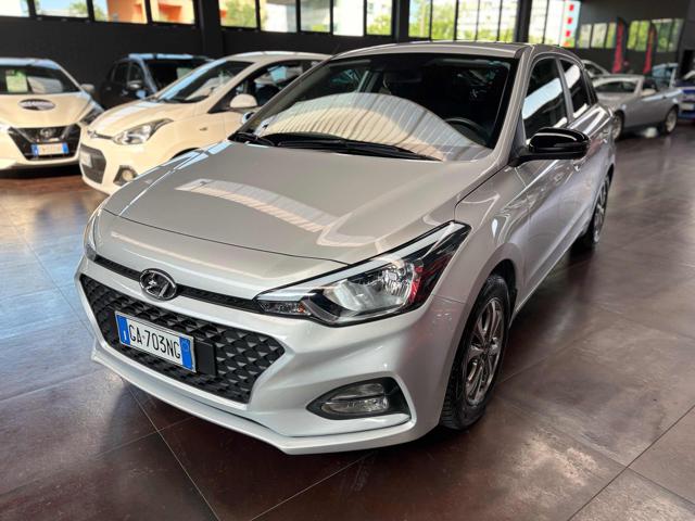 HYUNDAI i20 usata, con Airbag laterali