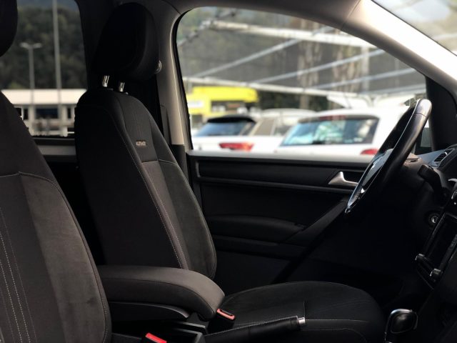 VOLKSWAGEN Caddy usata, con Sensore di luce