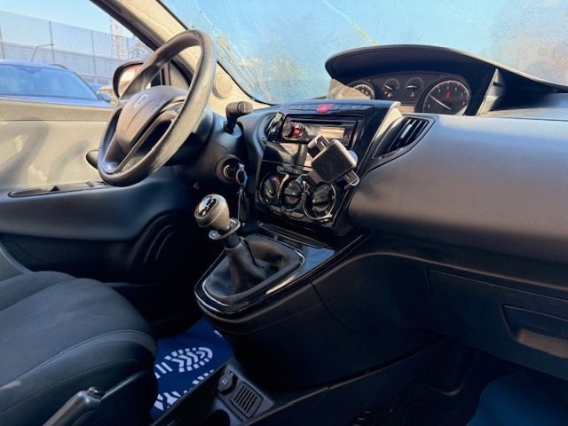 LANCIA Ypsilon usata, con Airbag testa