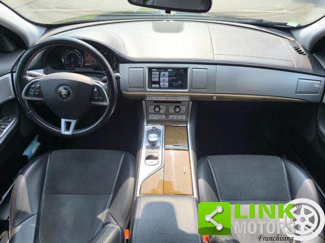 JAGUAR XF usata, con Autoradio