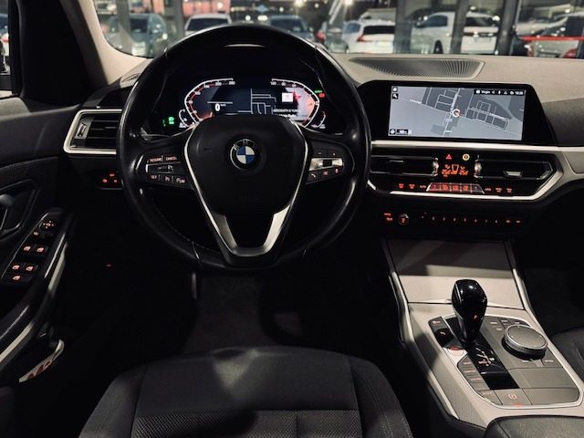 BMW 318 usata, con Cerchi in lega