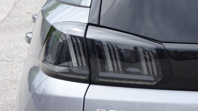 PEUGEOT 5008 usata, con Vivavoce