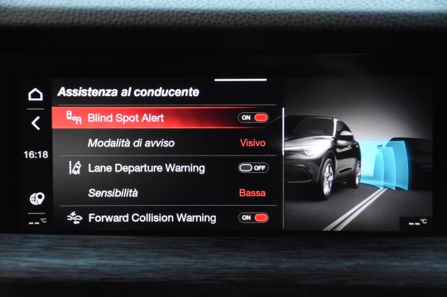 ALFA ROMEO Stelvio usata, con Touch screen