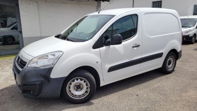 PEUGEOT Partner usata, con Autoradio