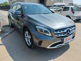 MERCEDES-BENZ GLA 180 usata, con Alzacristalli elettrici