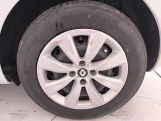 RENAULT Clio usata, con Autoradio digitale