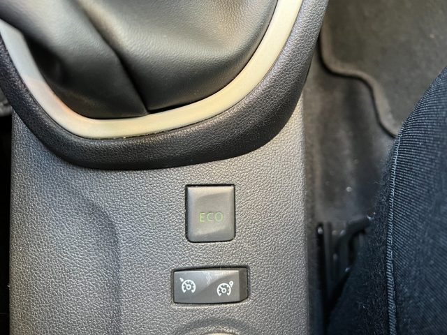 RENAULT Captur usata 22