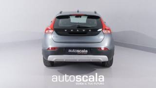VOLVO V40 Cross Country usata, con Alzacristalli elettrici