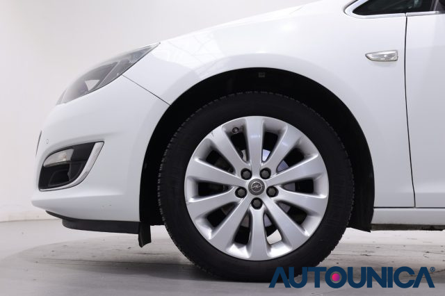 OPEL Astra usata, con USB