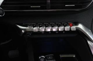 PEUGEOT 3008 usata 12