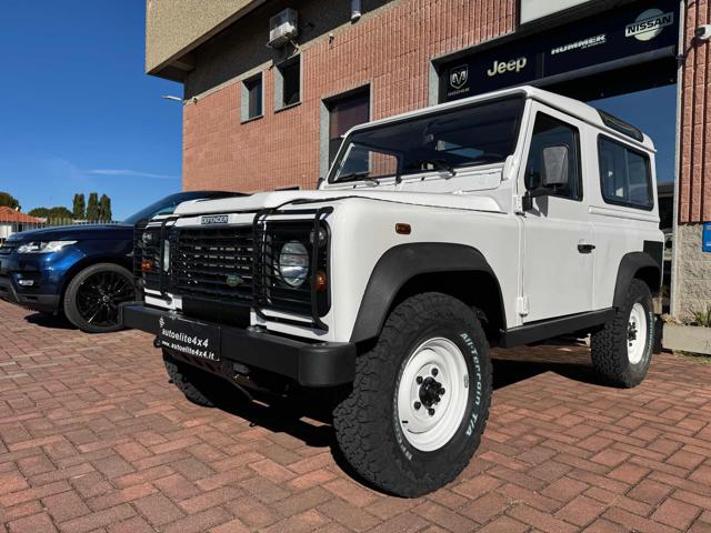 LAND ROVER Defender usata 8