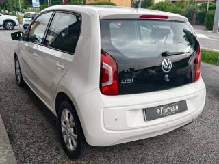 VOLKSWAGEN up! usata, con Autoradio