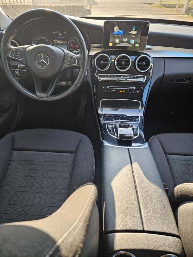 MERCEDES-BENZ C 200 usata, con Chiusura centralizzata