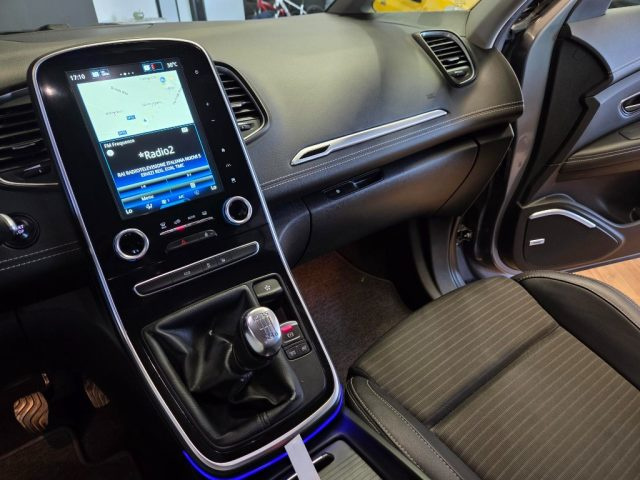 RENAULT Scenic usata, con Cruise Control